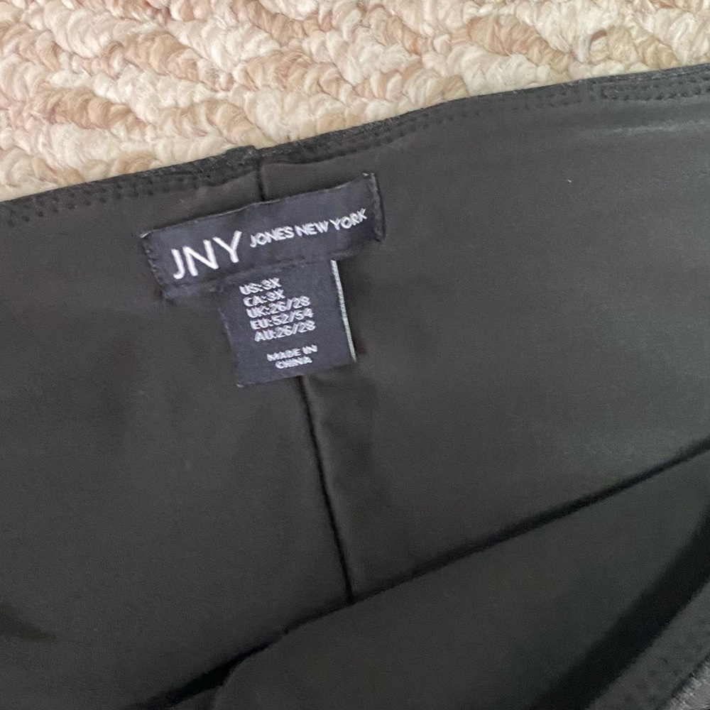 JONES NEW YORK CROPPED DRESS PANTS - 2X - Picture 5 of 5